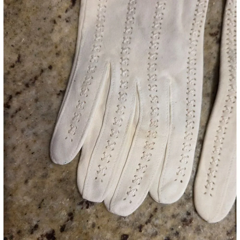 Vintage Womens Size XS Off-White Suede Short Formal Gloves Cross Stitch Stripe